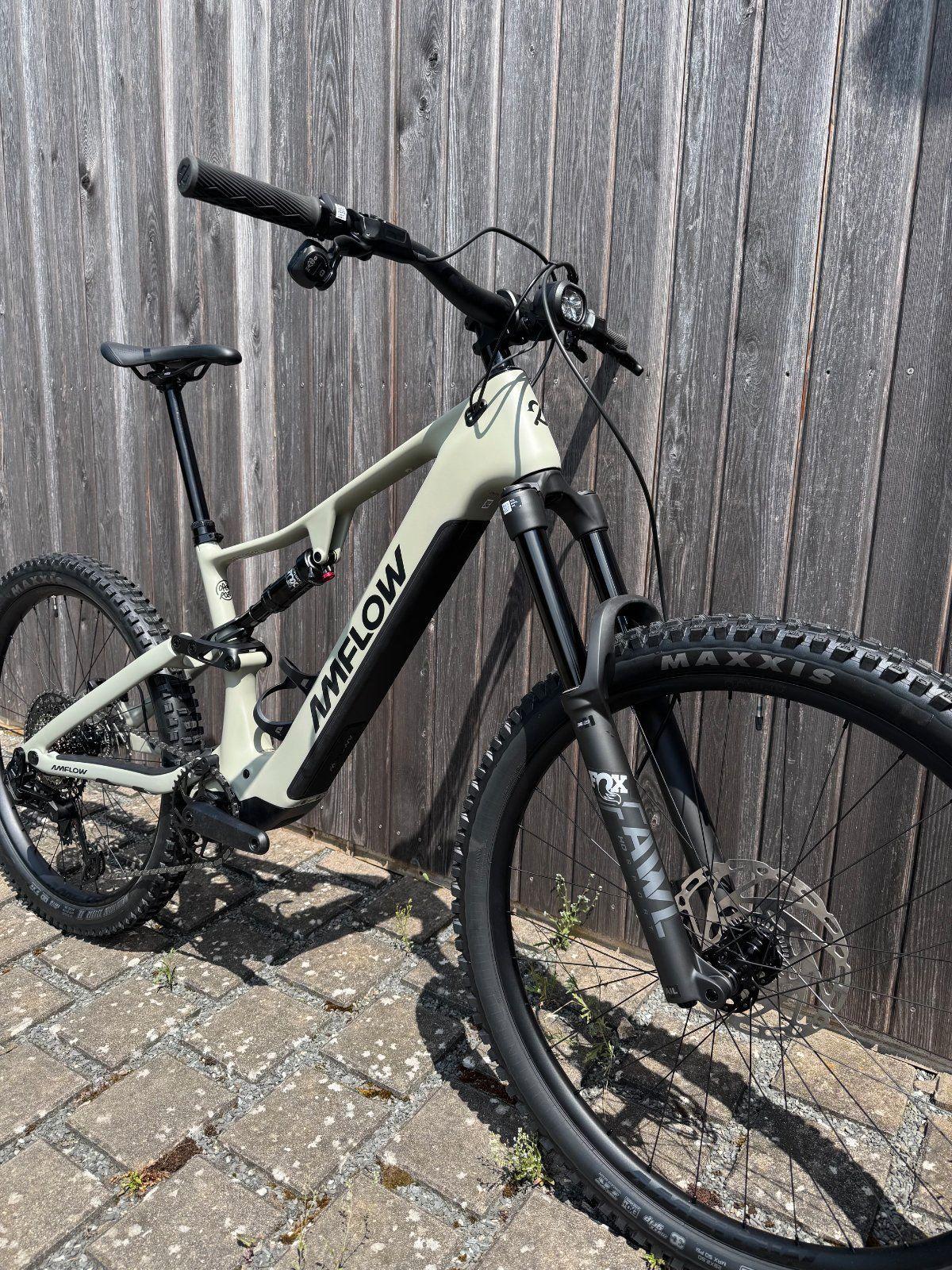 Amflow PR Carbon 2027 – Moosgrün, Gr. M