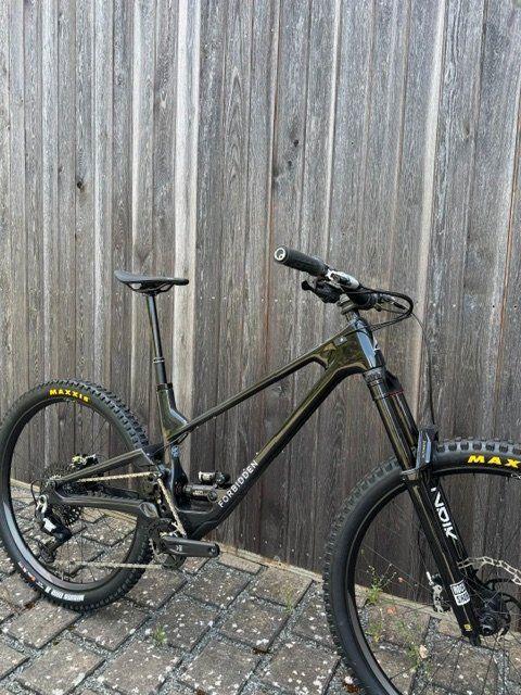 Forbidden Druid V2 S3 – RockShox, SRAM S90, Maven, Stoner Witch