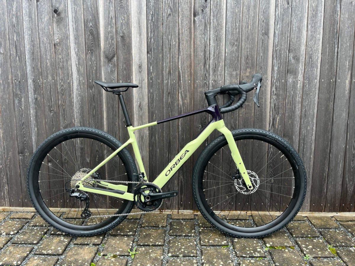 Orbea Terra M30 Team – Acid Gum/Purple, Gr. M