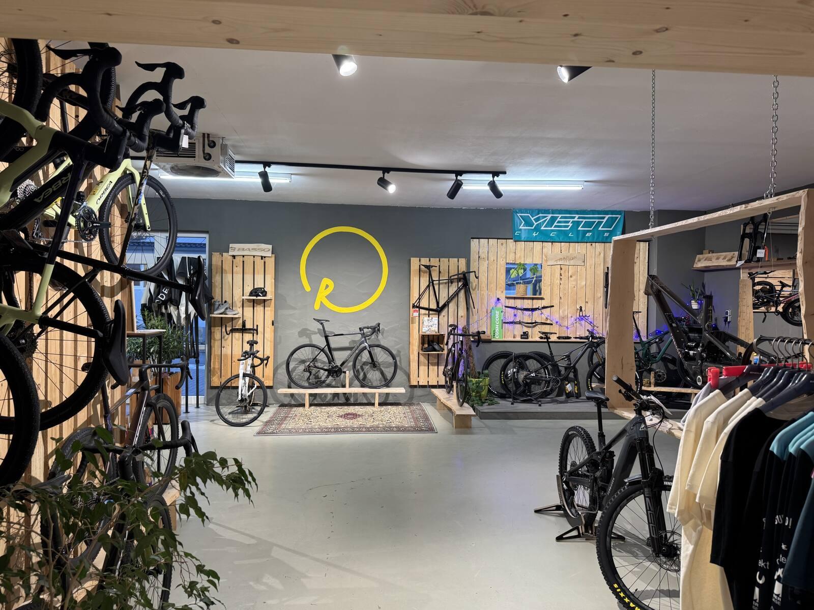 Ausstellung im Open Road Store