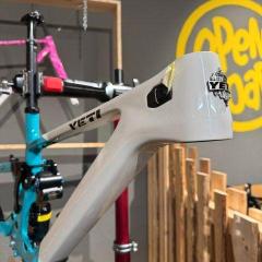 Yeti LT Frameset T-Series 2027 – Turquoise M / Nightout L